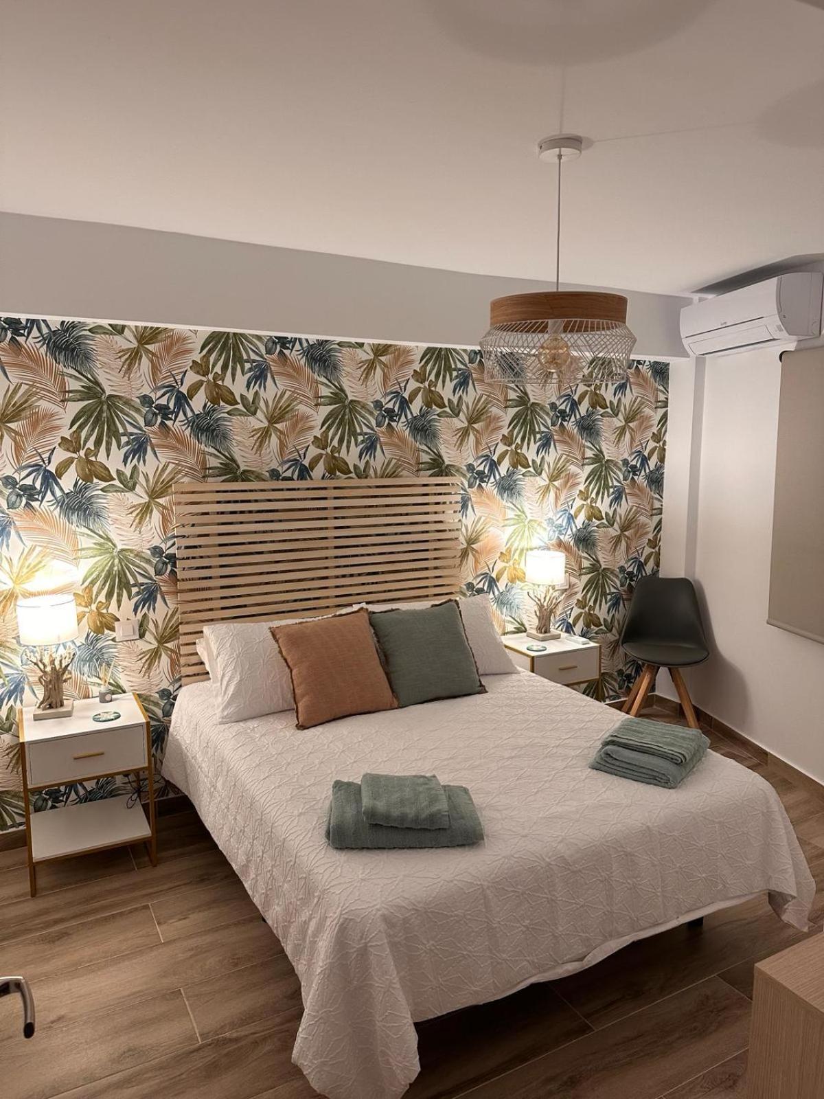 Waterfront 3 Bed Apartment, 90M From The Beach Platja de Larenal Exteriér fotografie